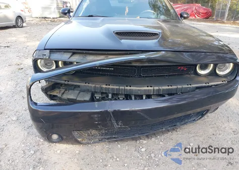 2015 Dodge Challenger R/T z USA, uszkodzony, nr VIN 2C3CDZAT4FH701843